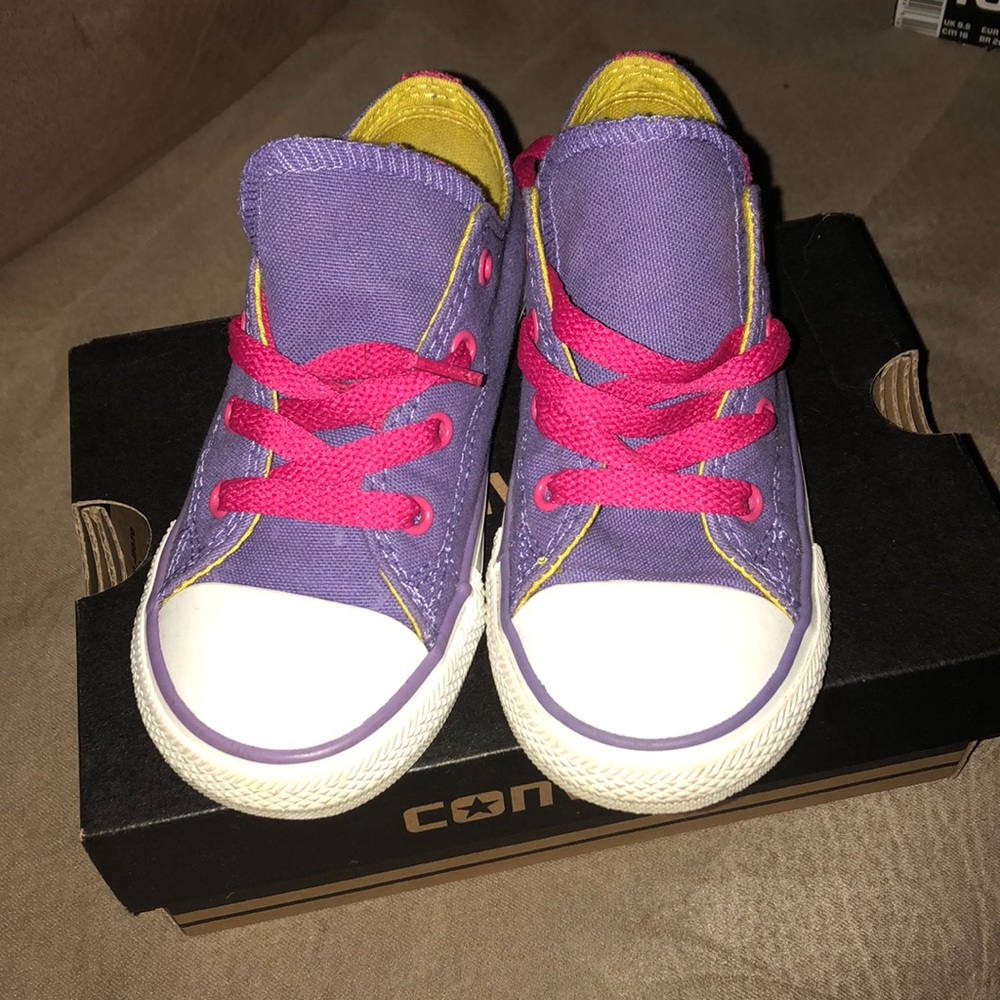 Girls Purple & White Converse
